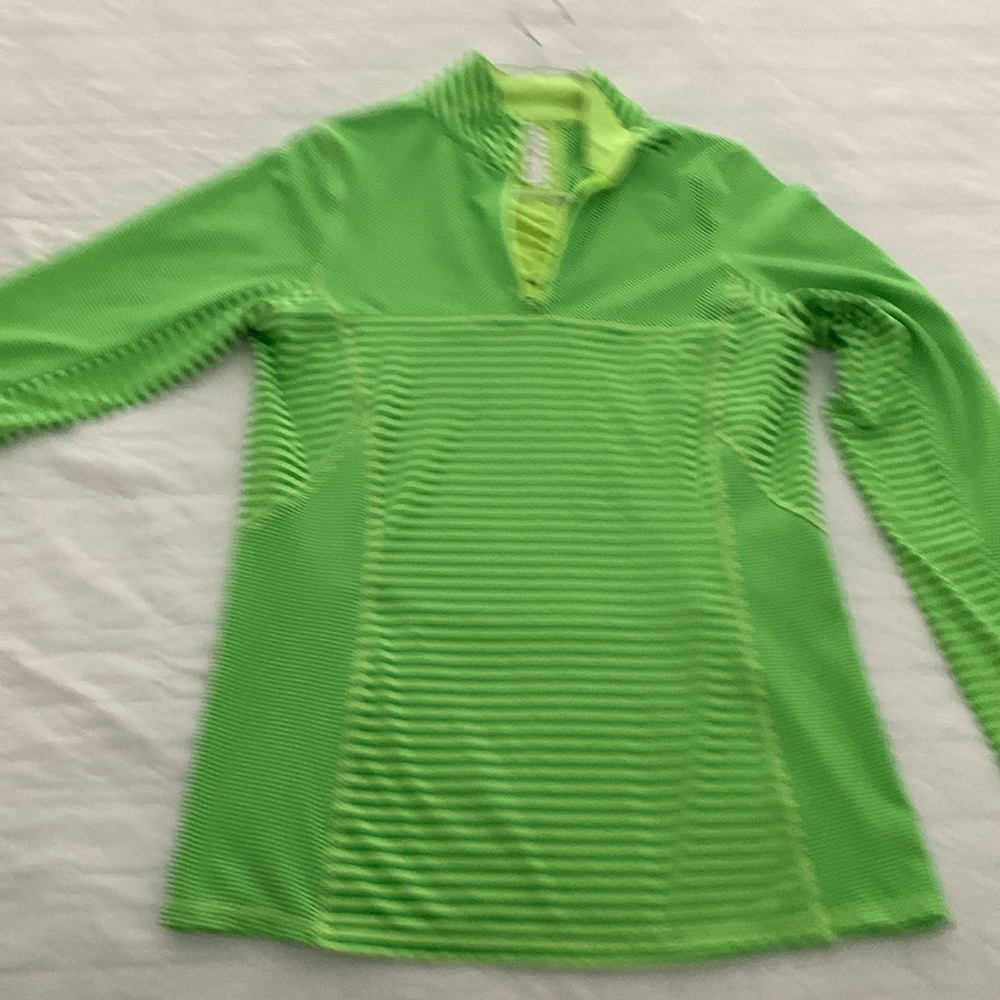 KYODAN day to day zip up long sleeve woman’s athletic top! P/S size